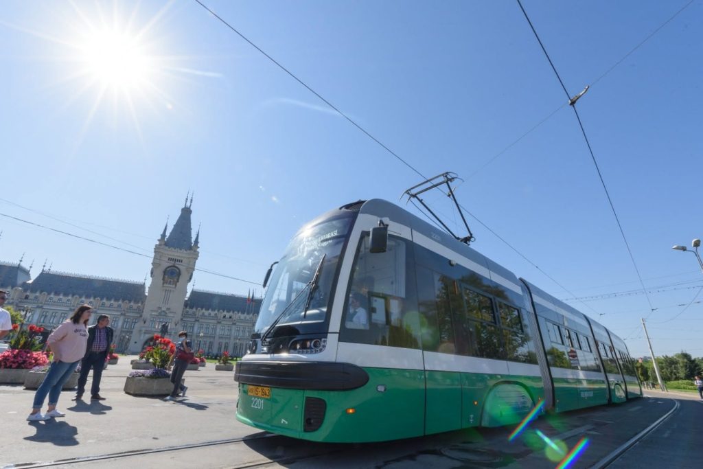 472826483 1000335182130283 3903072322756573844 n - Zece tramvaie noi de 22 de metri vor circula pe străzile orașului