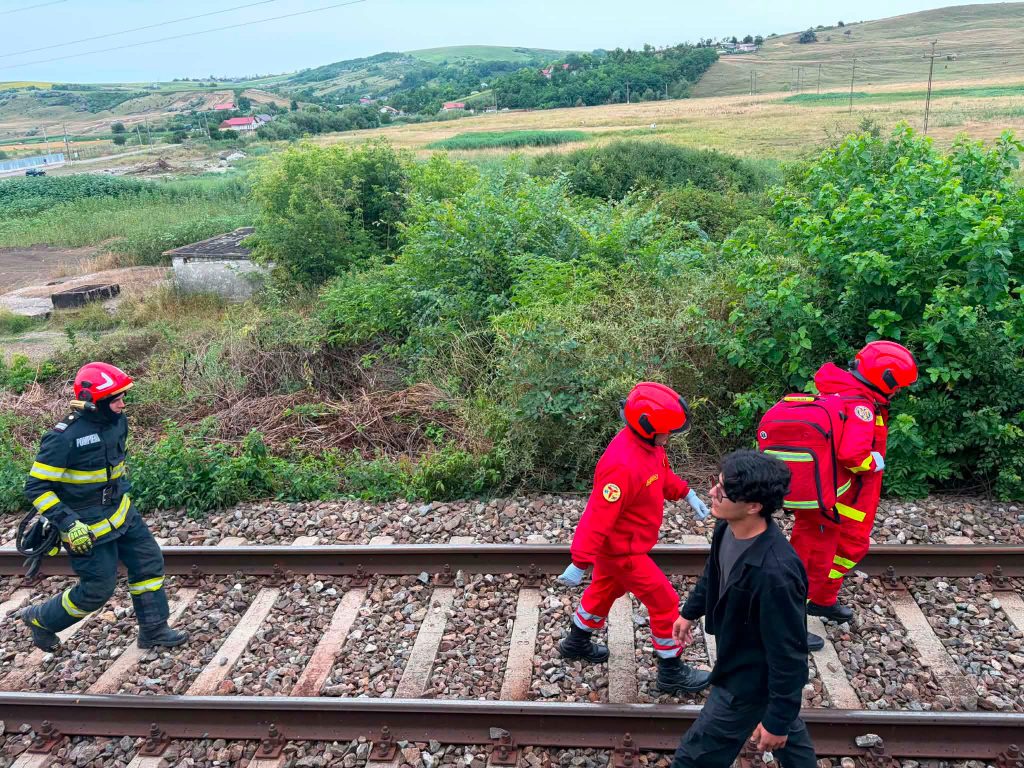 FB IMG 1784732340902 - TRAGEDIE ÎN JUDEȚUL IAȘI: Două persoane au murit după ce mașina în care se aflau a fost spulberată de tren la Sârca