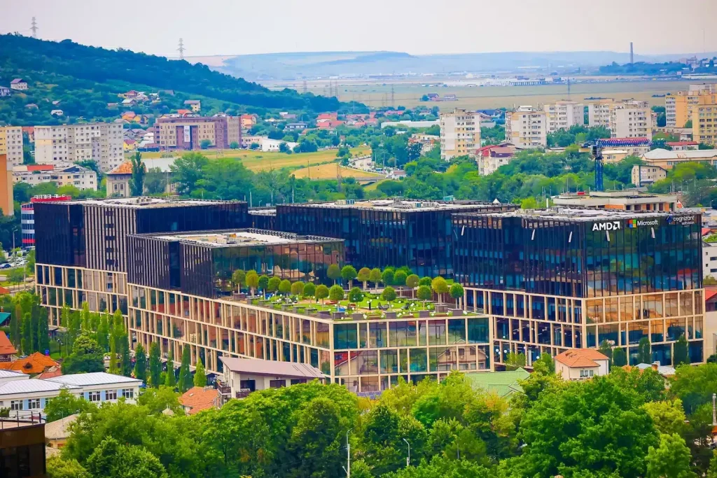Palas Campus Thumbnail - Piața muncii din Iași: Sectoarele IT și Automotive mențin cererea ridicată de specialiști, iar construcțiile solicită forță de muncă suplimentară